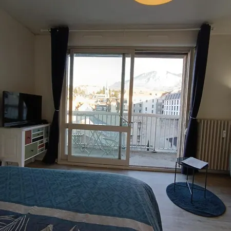 Meuble Centre-ville Avec Parking & Balcon